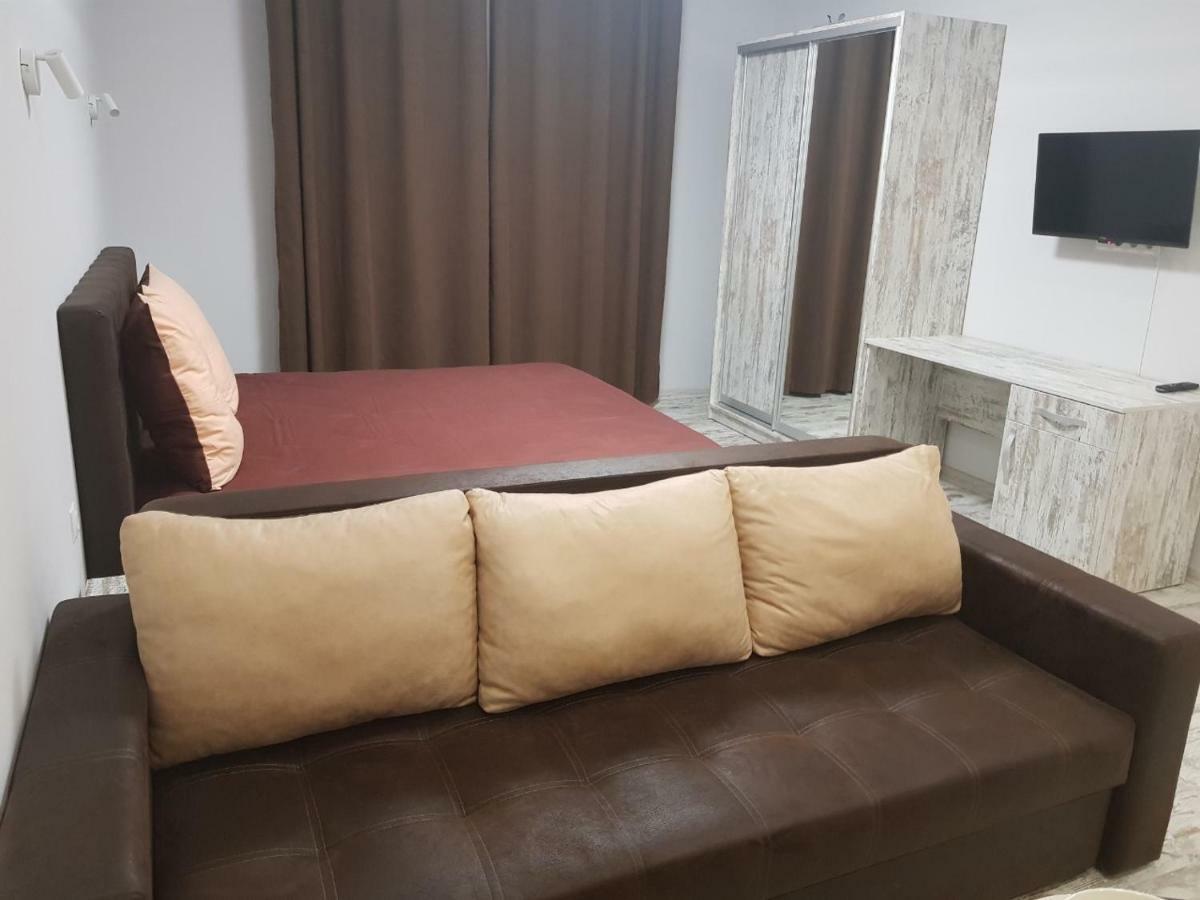 Silver Star Apartment 40M Ужгород Экстерьер фото